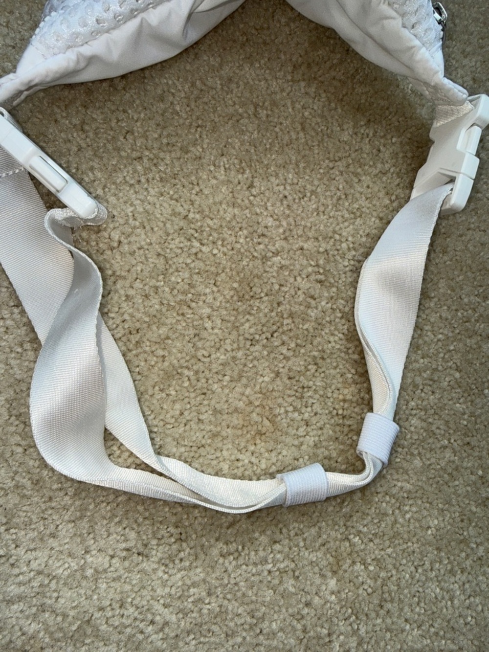 Nike White Mesh Waist Pack with Black Logo Patch - Picture 4 of 5